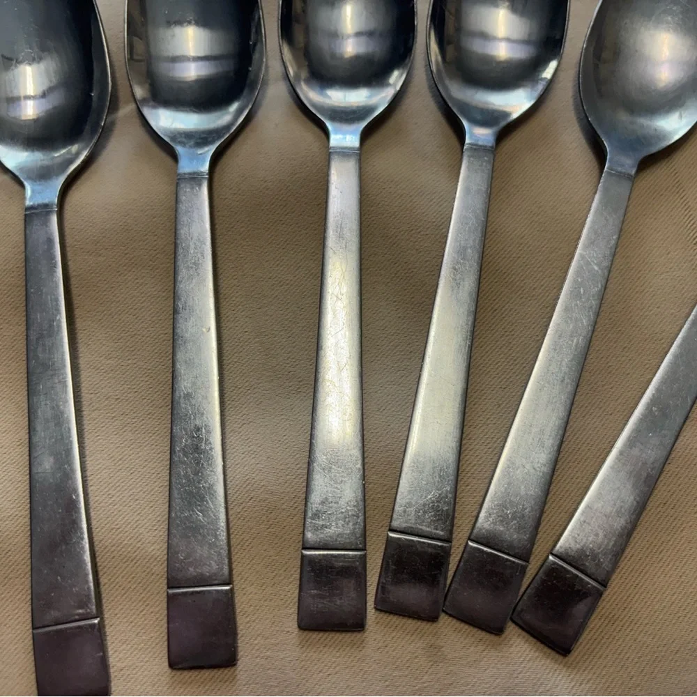 10‎ Delco Stainless Steel Dinner Dessert Spoons Everyday Dining Utensils